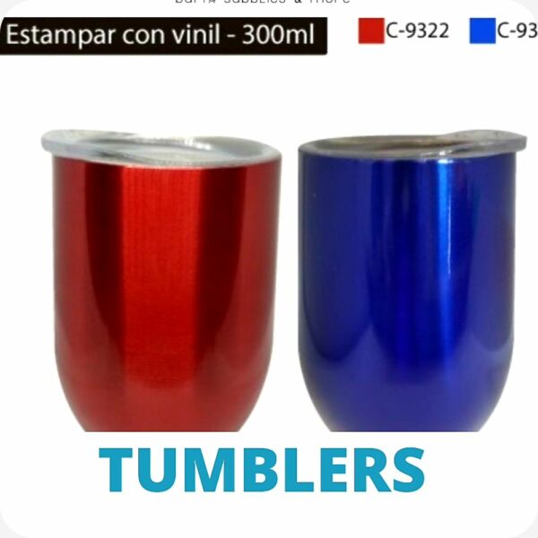 "Tumblers de 300ml en varios colores, ideales para mantenerte hidratado con estilo, a $9 cada uno